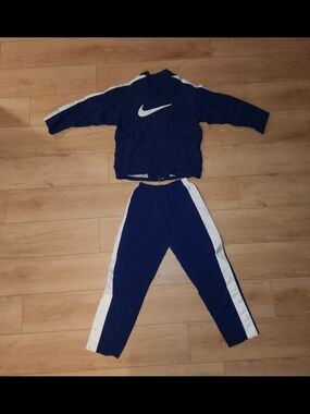 Vintage Y2K Nike Navy Blue Track Suit Embroidered Logo Mens Size Medium Good Con